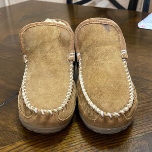 L.L BEAN SLIPPERS